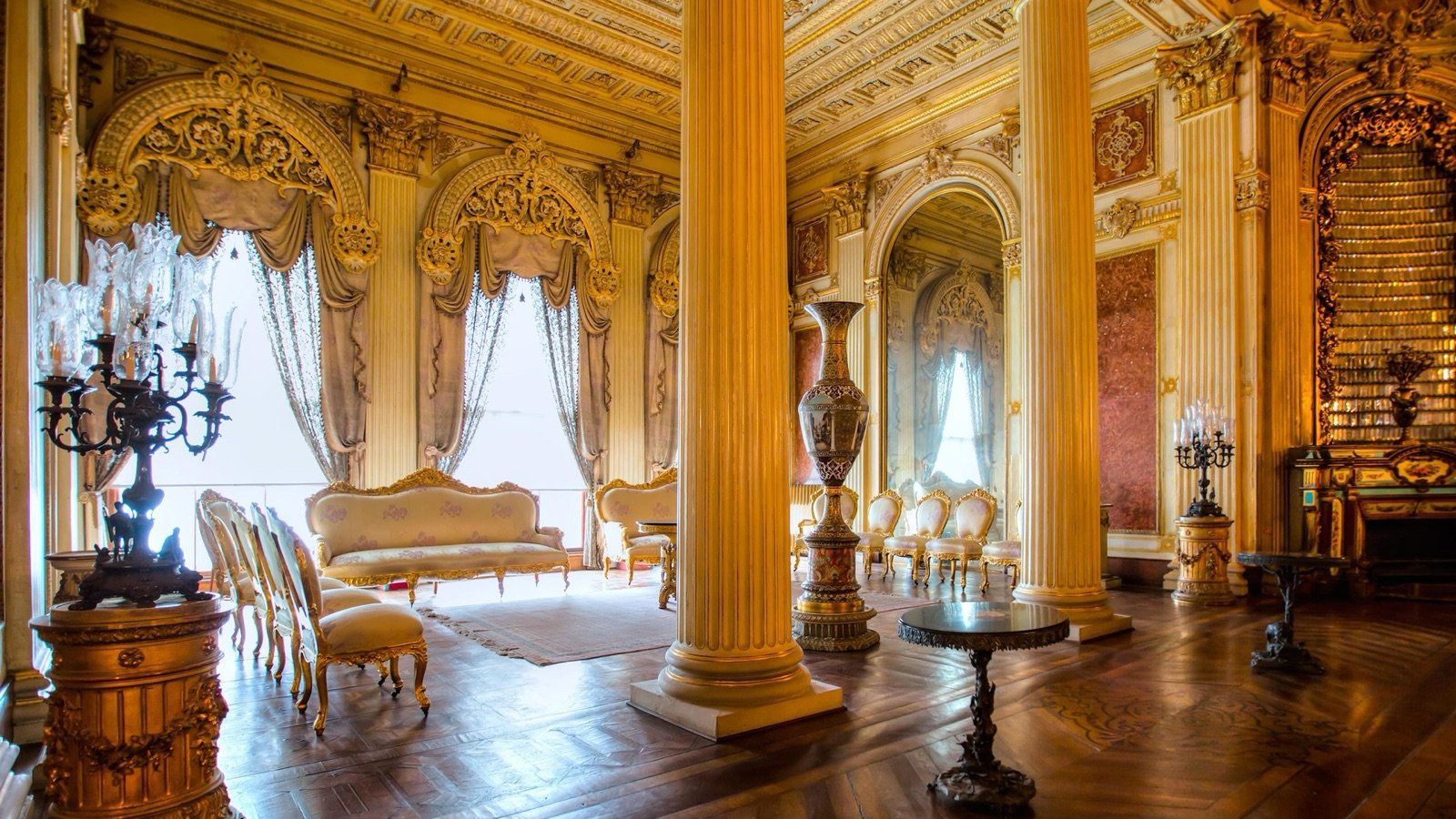 Dolmabahçe Palace Istanbul Tickets | Ottoman Grandeur