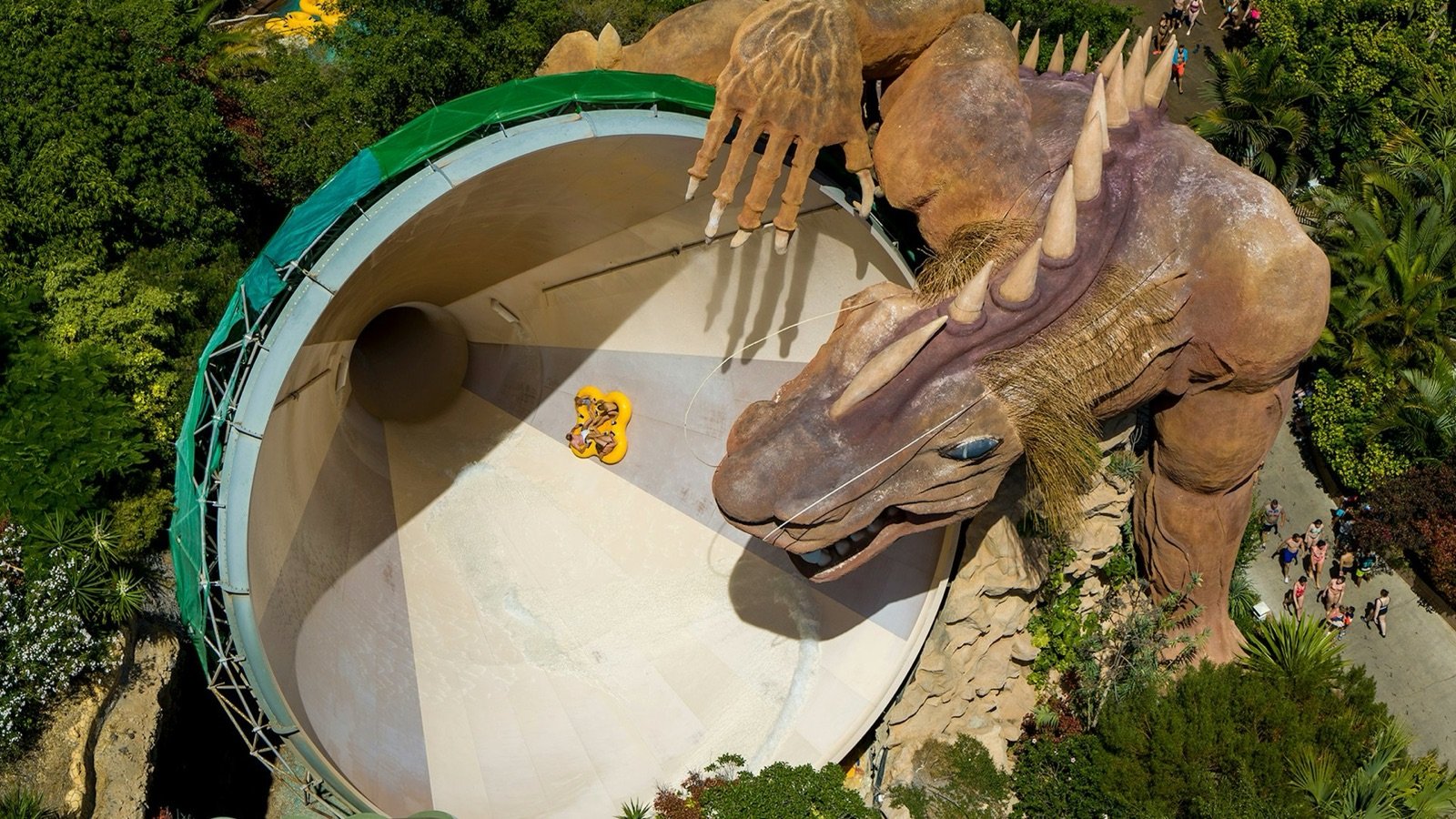 Wave Palace with water features at Siam Park