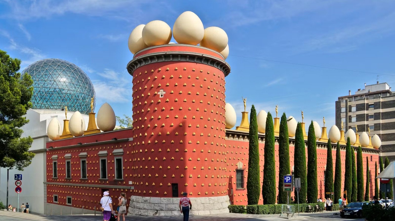 Dali Theatre and Museum: Fast Track Figueres