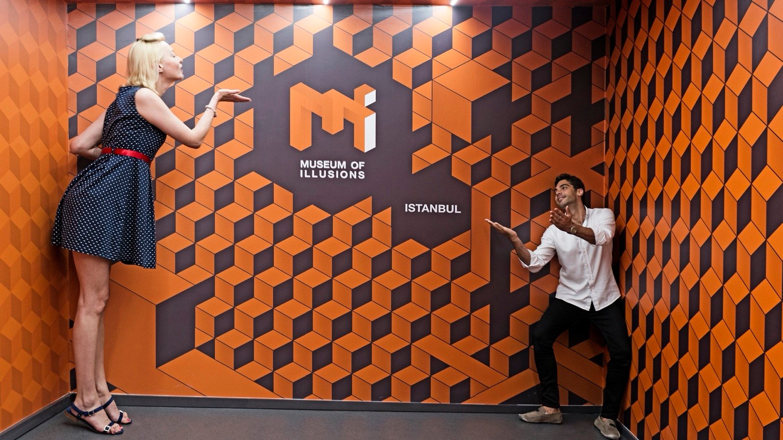 Holograms at Museum of Illusions Istanbul
