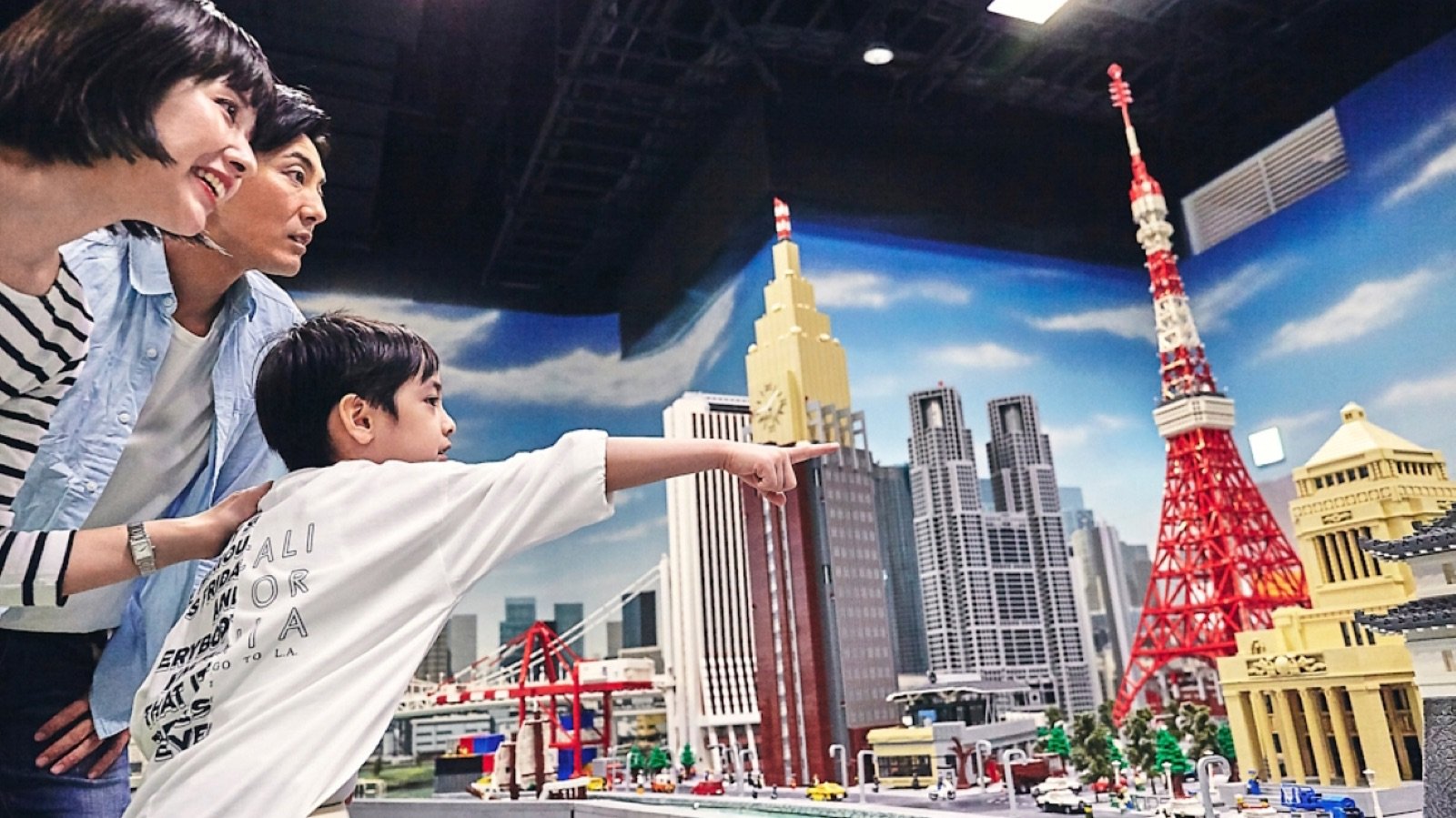 4D cinema screen with LEGO-themed movie