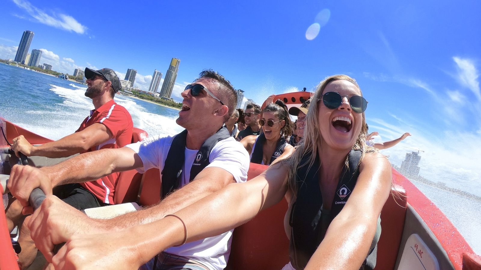 Jetboat Extreme performing a 360-degree spin on the Broadwater
