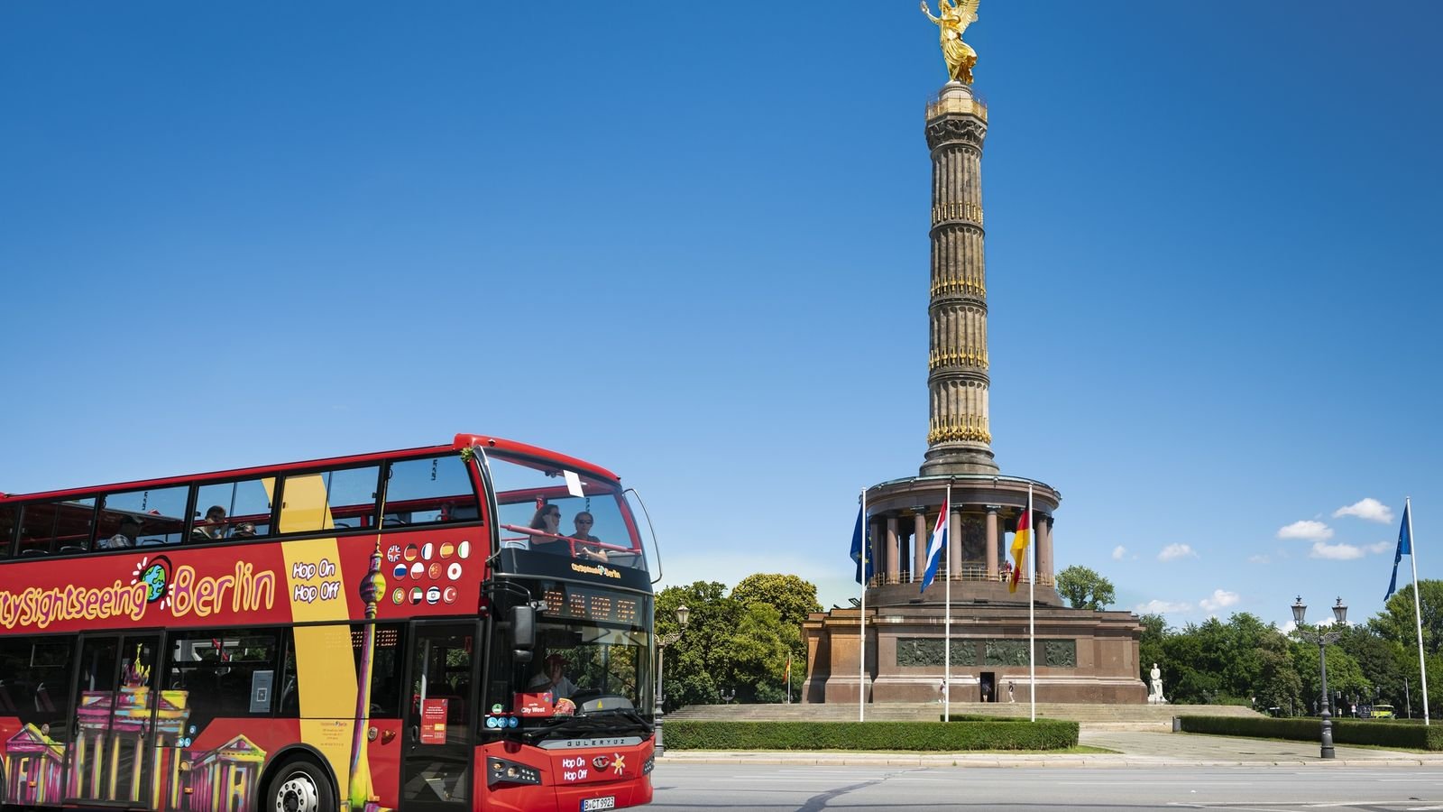 Checkpoint Charlie landmark along the Classic red tour route