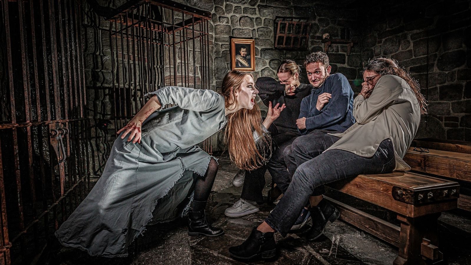 Theatrical presentation depicting Berlin historical events