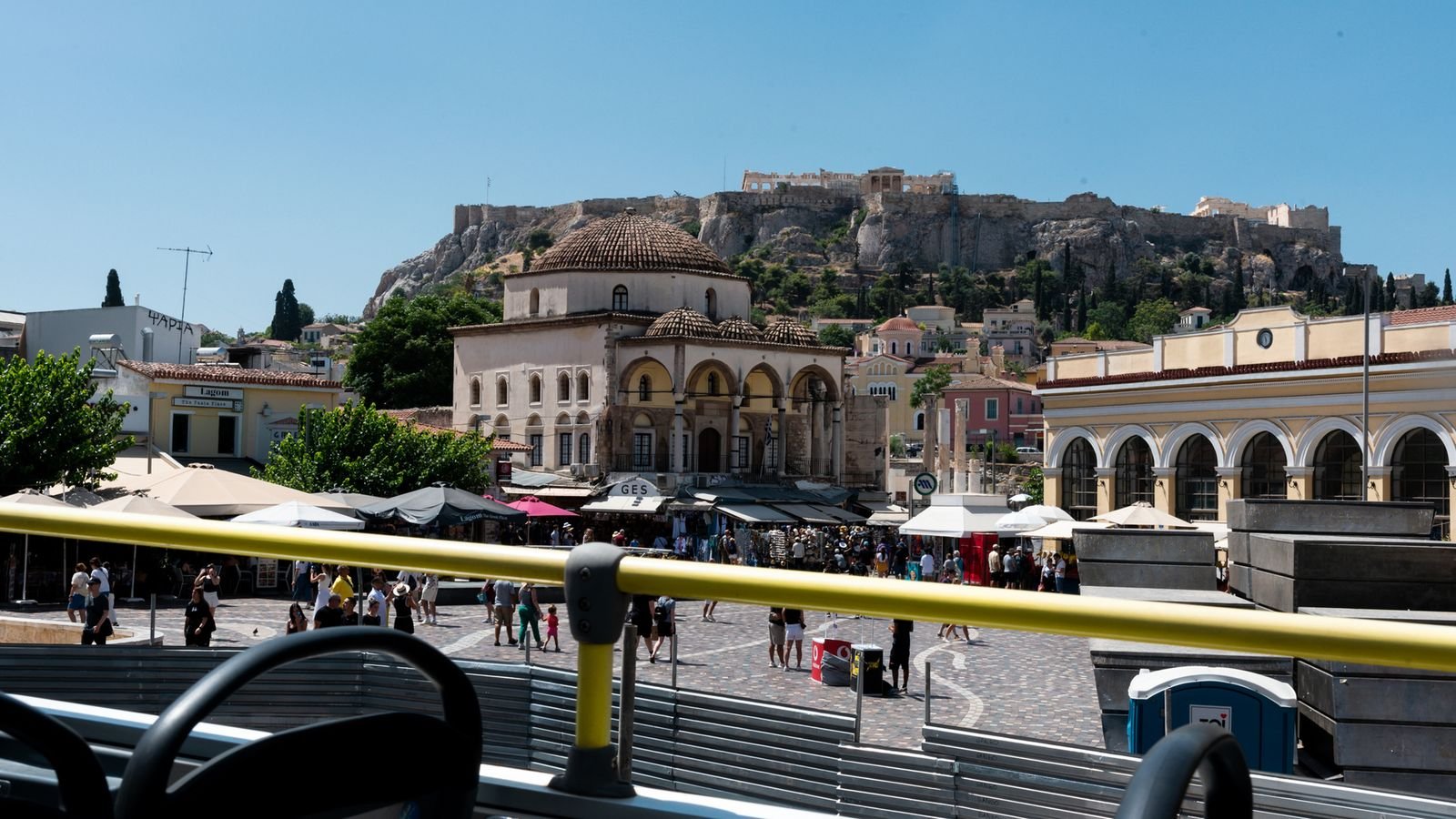 Temple of Zeus archaeological ruins in Athens