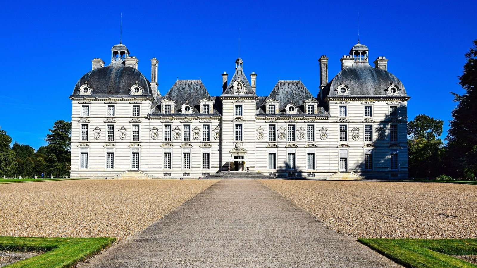 Thematic gardens at Chateau de Cheverny