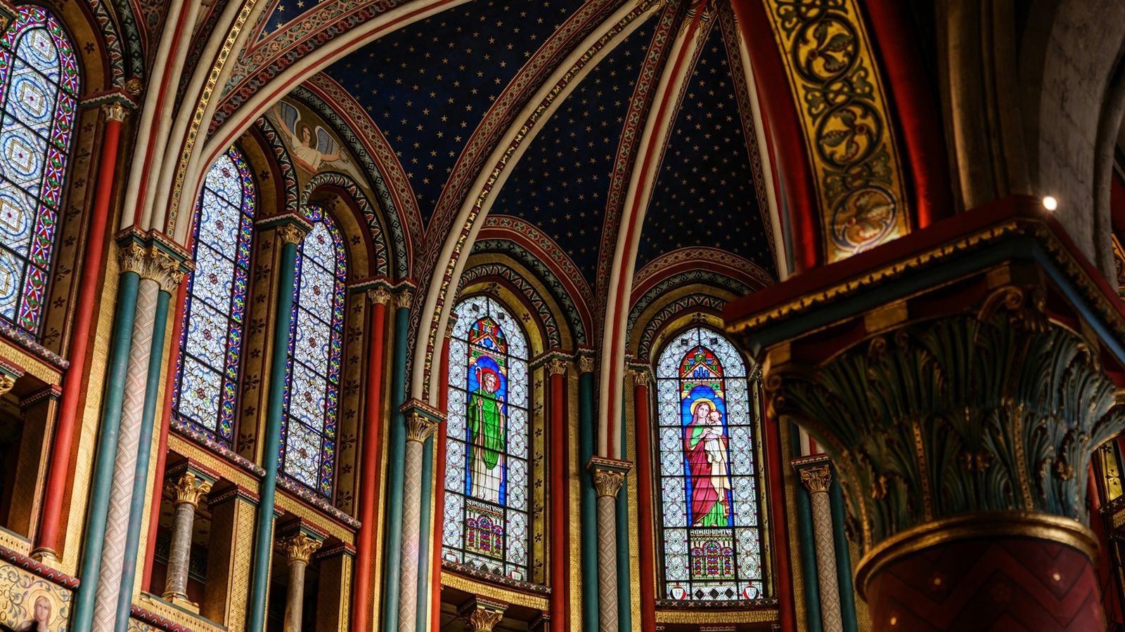 Exterior view of Notre Dame Cathedral from Île de la Cité