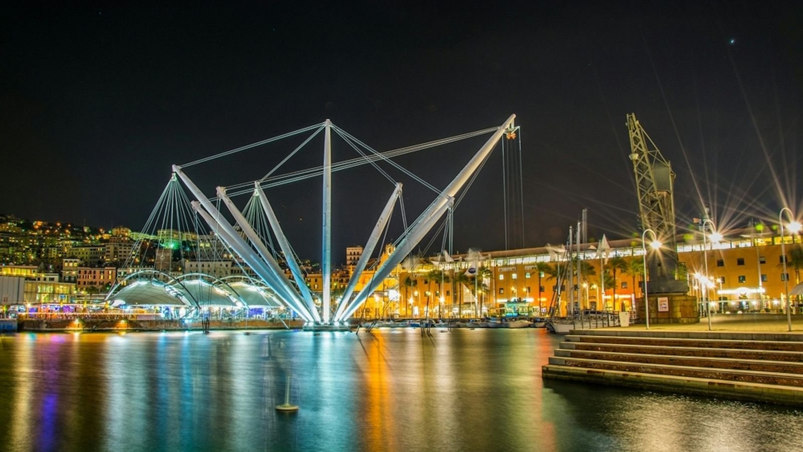 Rotating cabin of the Bigo Panoramic Lift ascending 40 metres above the harbour
