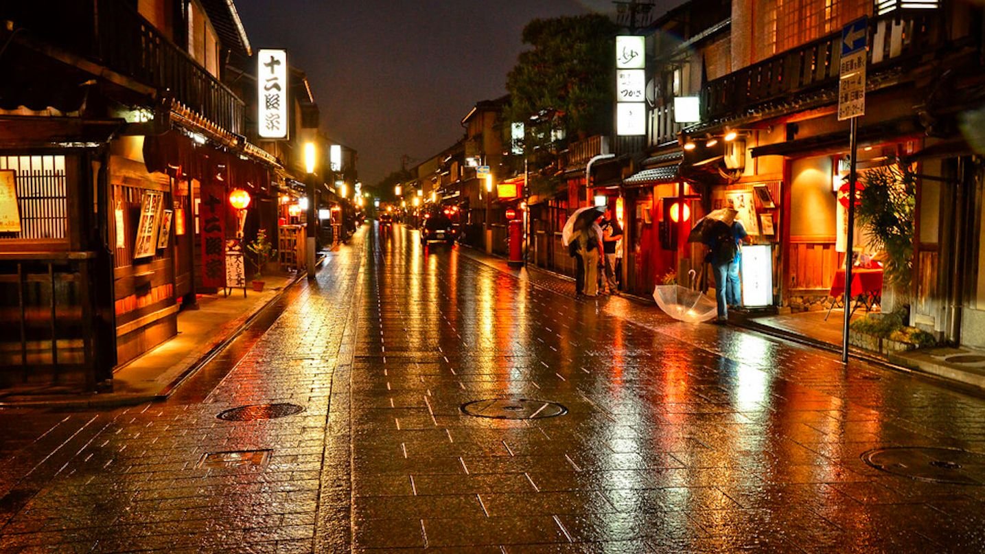 Traditional wooden buildings in Gion