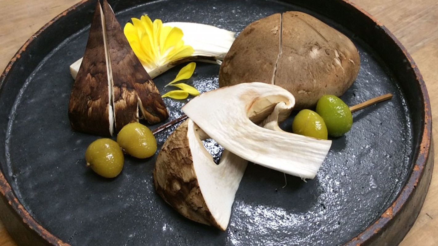 Seasonal main course and dessert dishes in Osaka