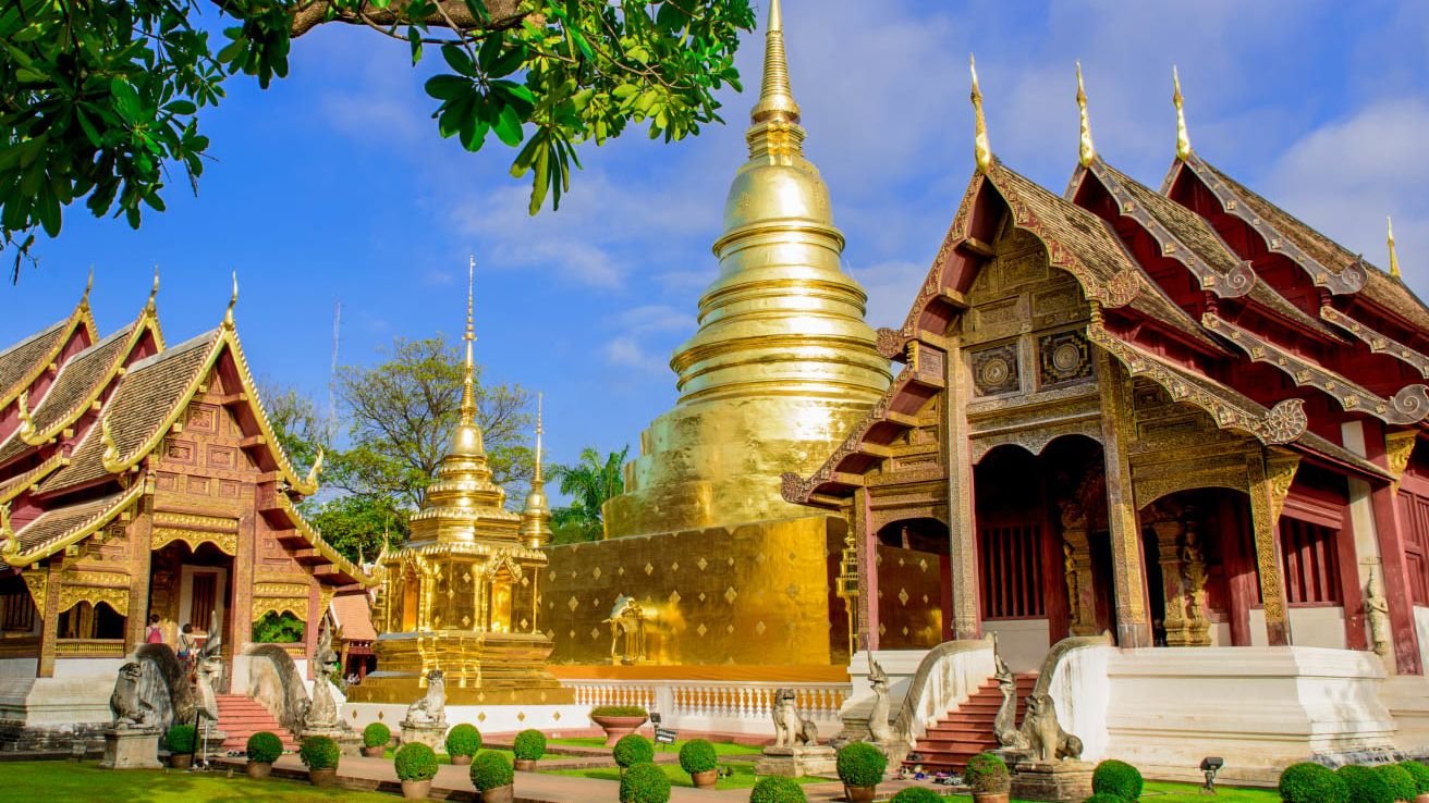 Wat Phan Tao former royal throne hall
