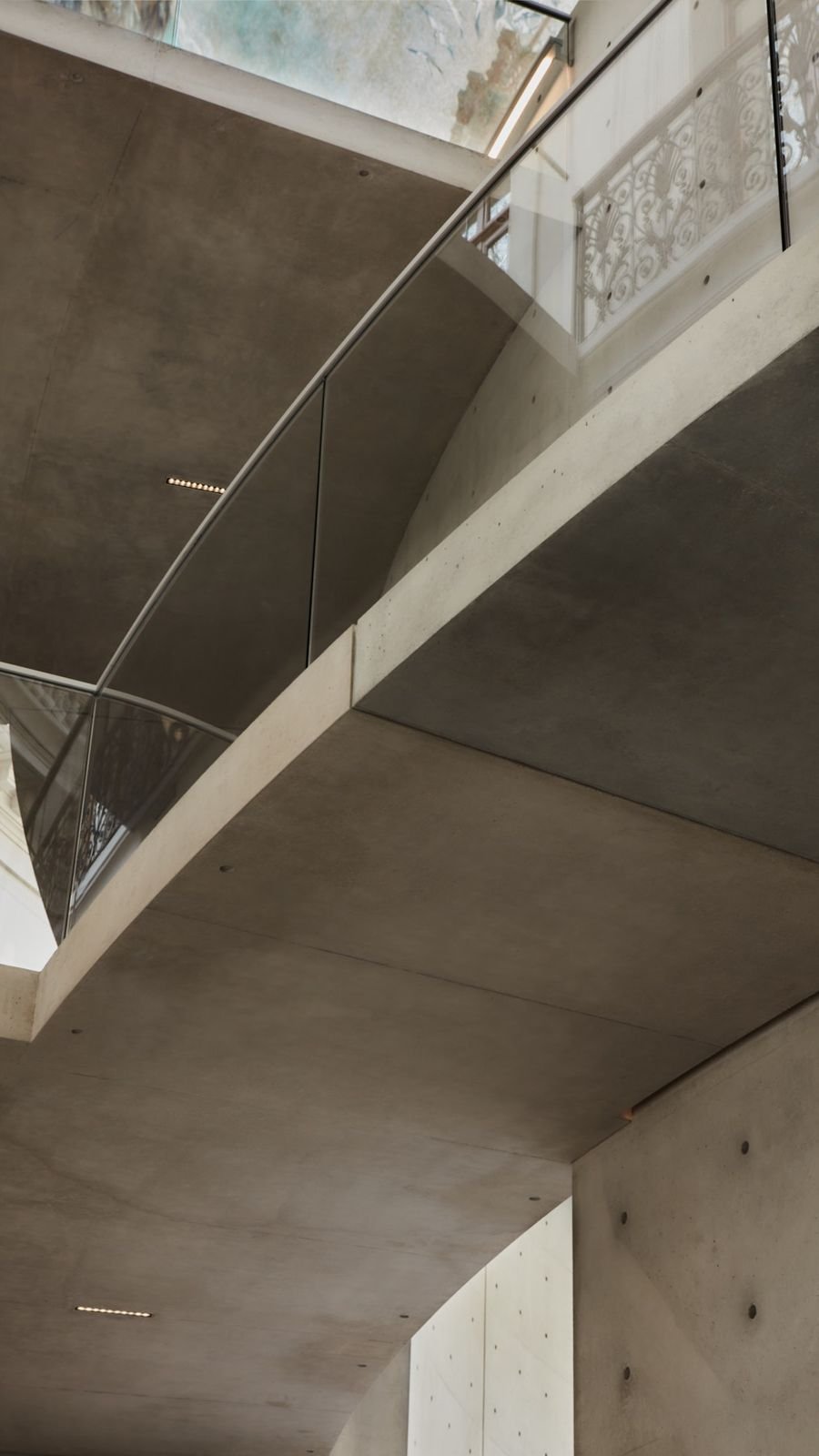 François Pinault contemporary art collection gallery