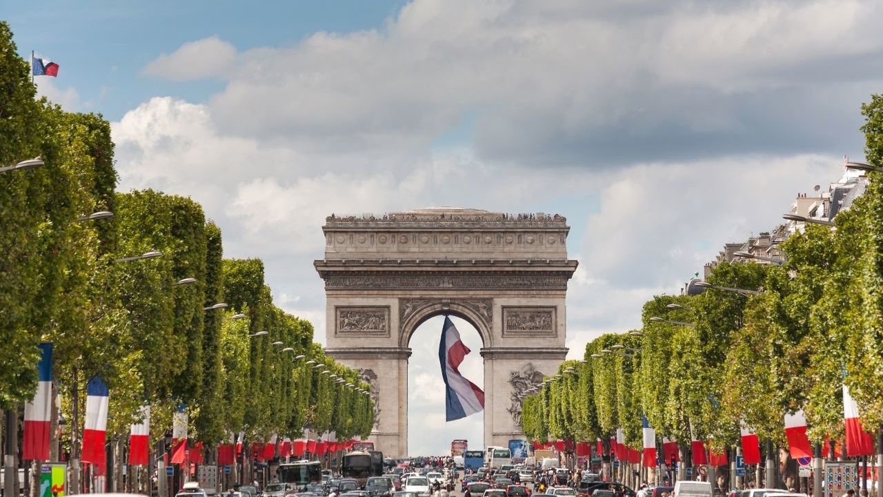Paris Open-Top Bus Tour, Seine River Cruise, and Eiffel Tower Dining Experience attraction
