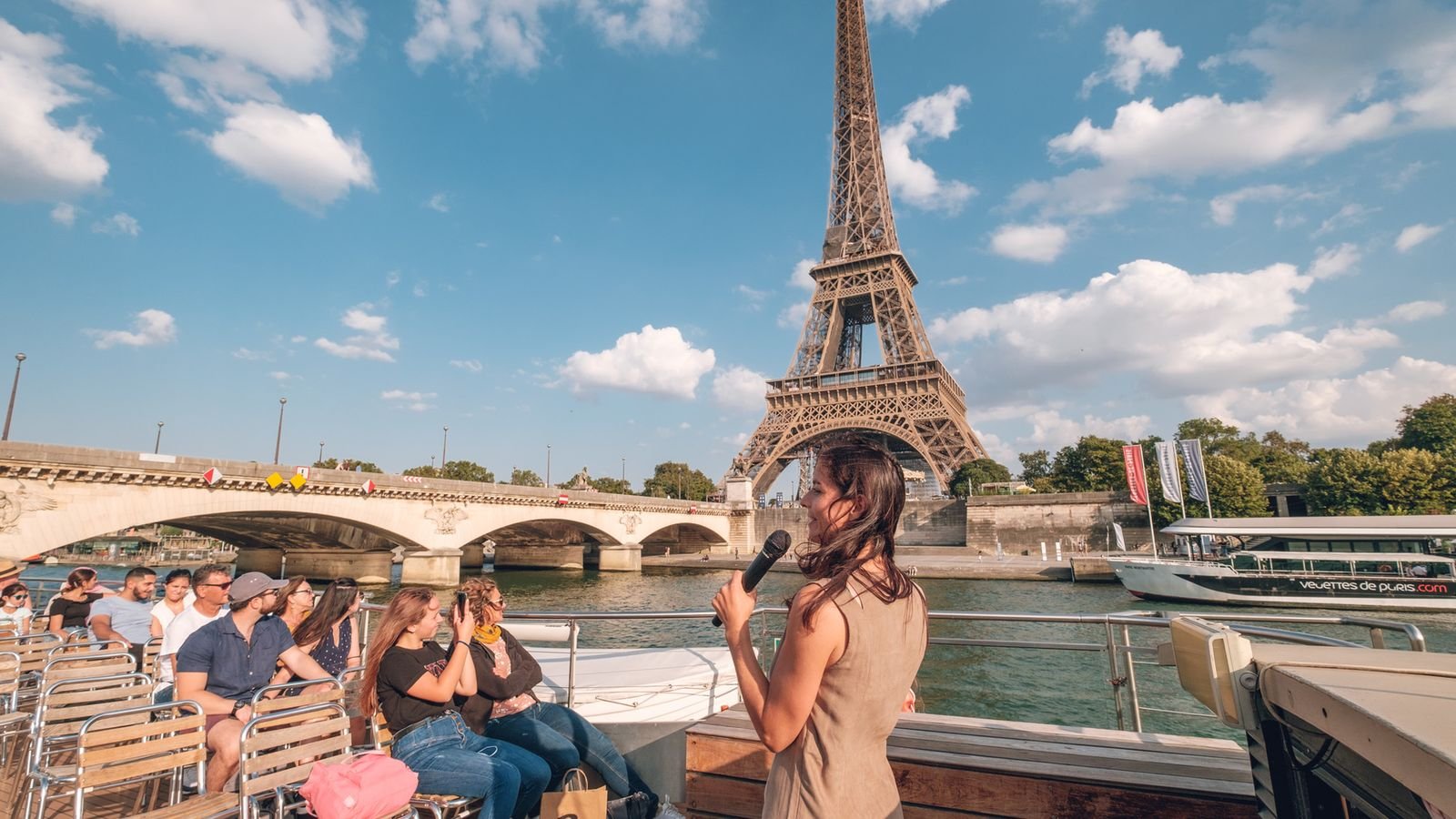 Seine River Cruise by Vedettes De Paris - Musical Aperitif attraction