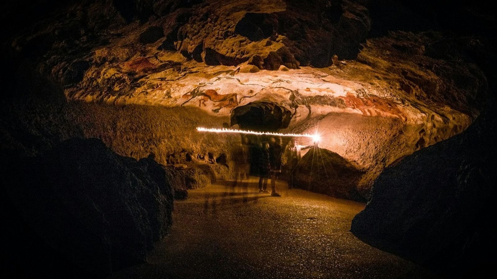 Exterior entrance area to the Lascaux II cave facsimile in France