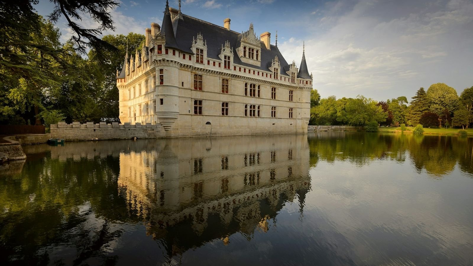 Exterior facade of Château d'Azay-le-Rideau on the Indre River