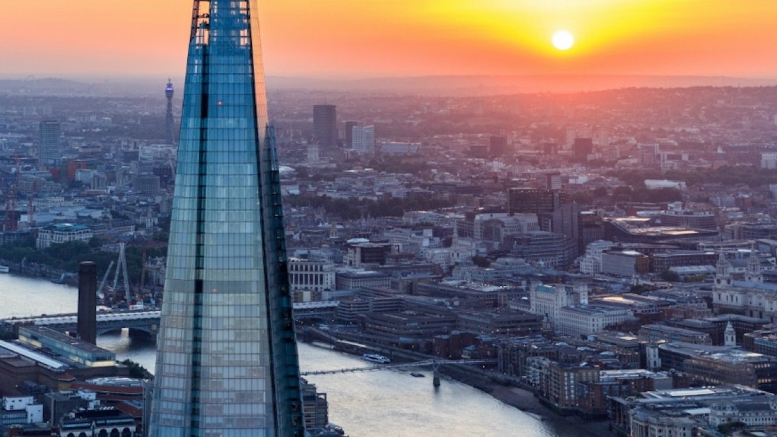 Panoramic 360-degree view of London from The Shard viewing platforms