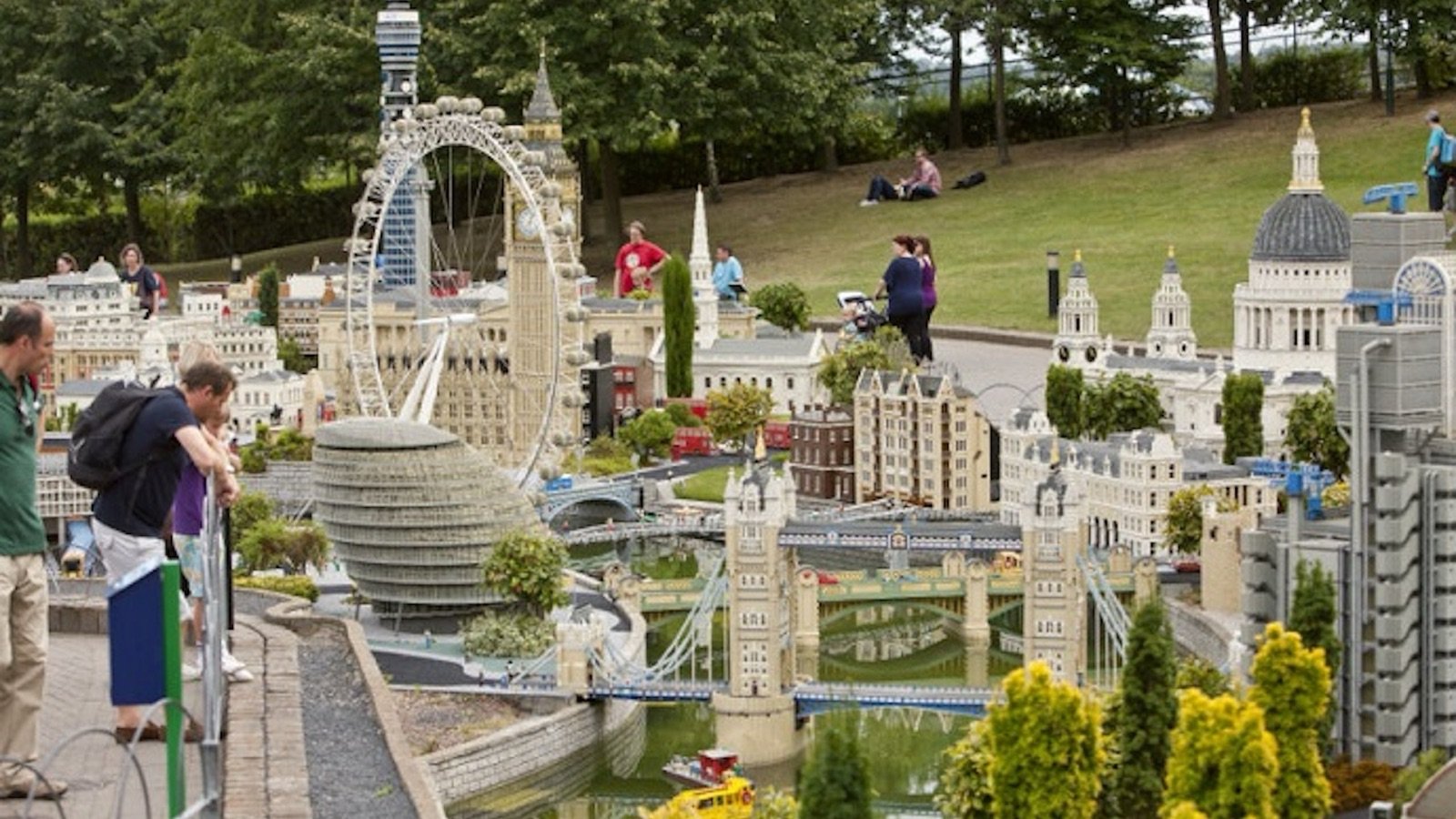 Families enjoying interactive rides at LEGOLAND Windsor Resort