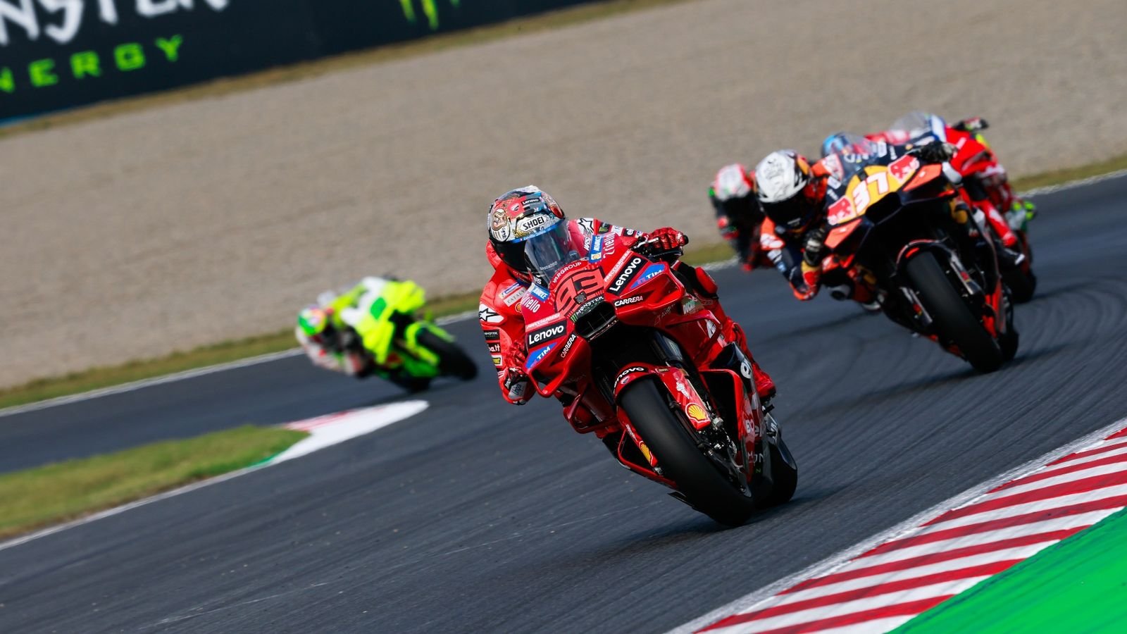 Riders competing at high speed at Mobility Resort Motegi