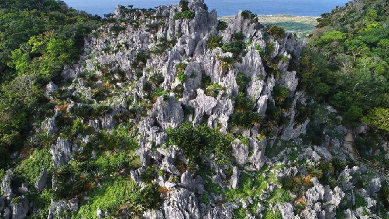 Okinawa-World cultural theme park