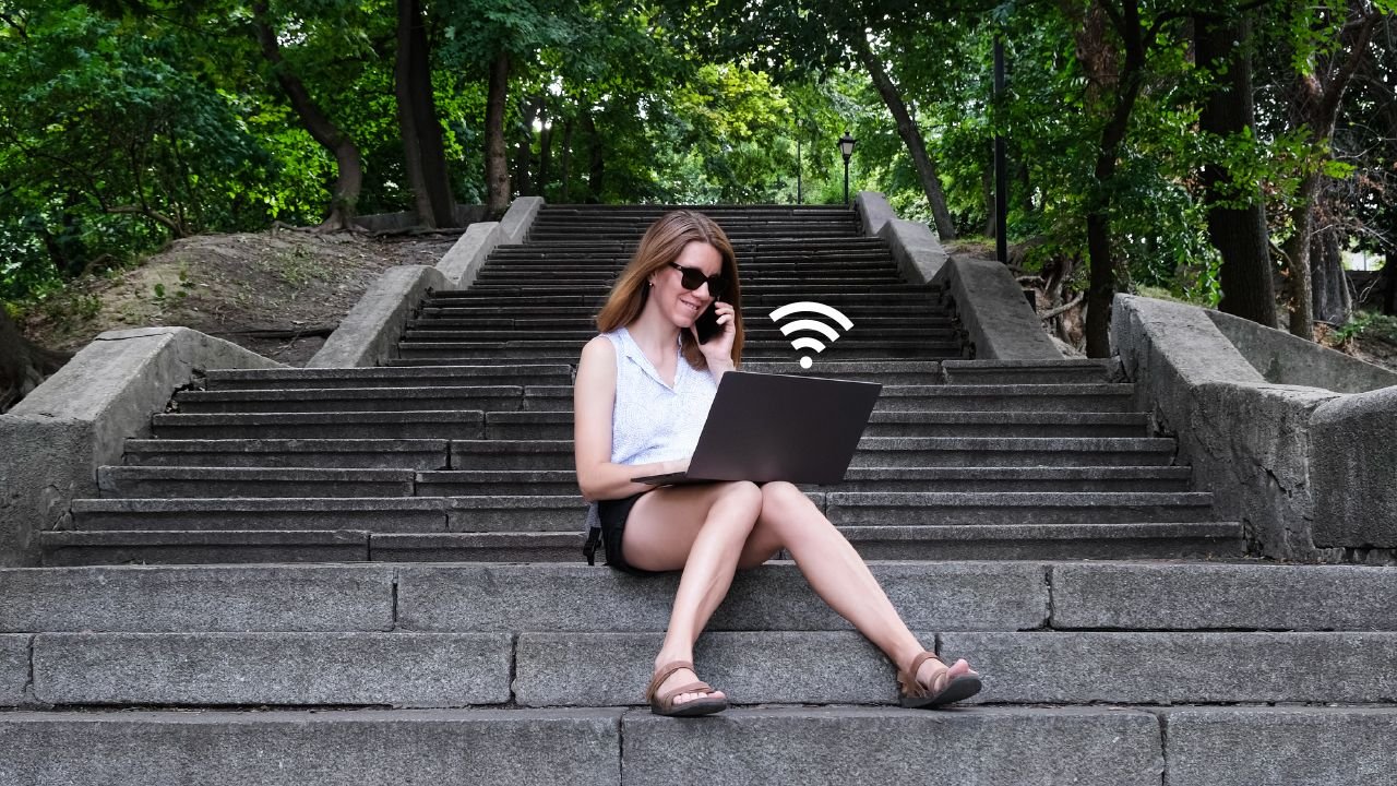 Airport service counter for pocket WiFi collection