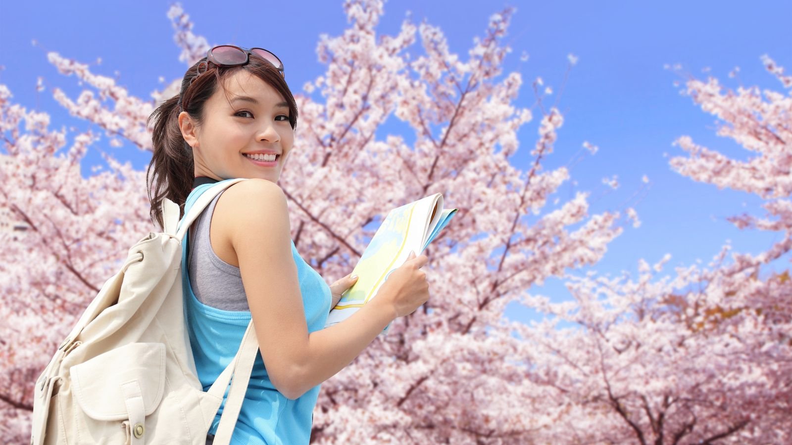 Group photo shoot near Osaka cultural landmarks