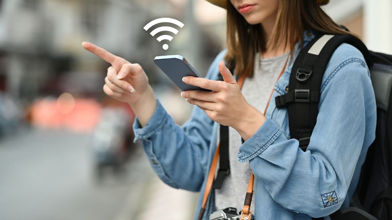 Pocket WiFi set including charger cable, manual, and pouch