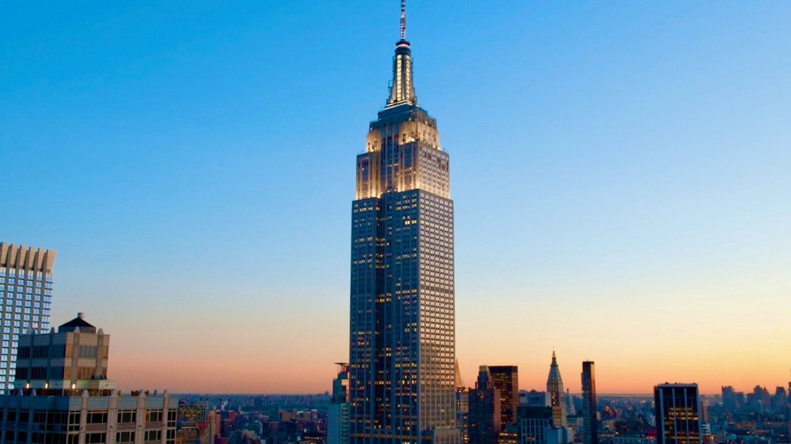 Empire State Building exterior in midtown Manhattan