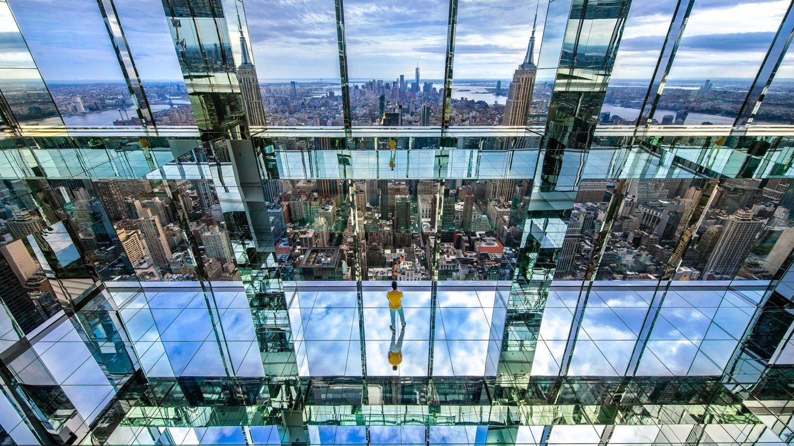Outdoor terrace at SUMMIT One Vanderbilt