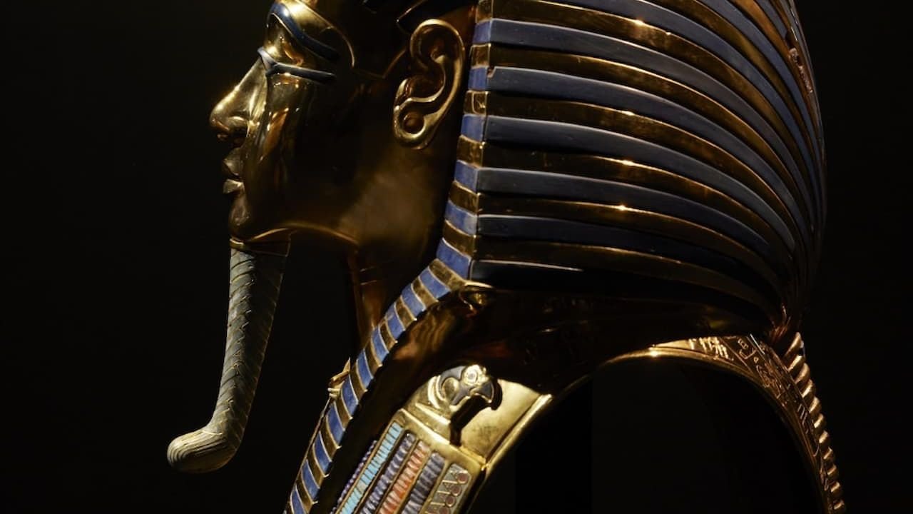 Projection mapping presentation depicting the life of Pharaoh Tutankhamen