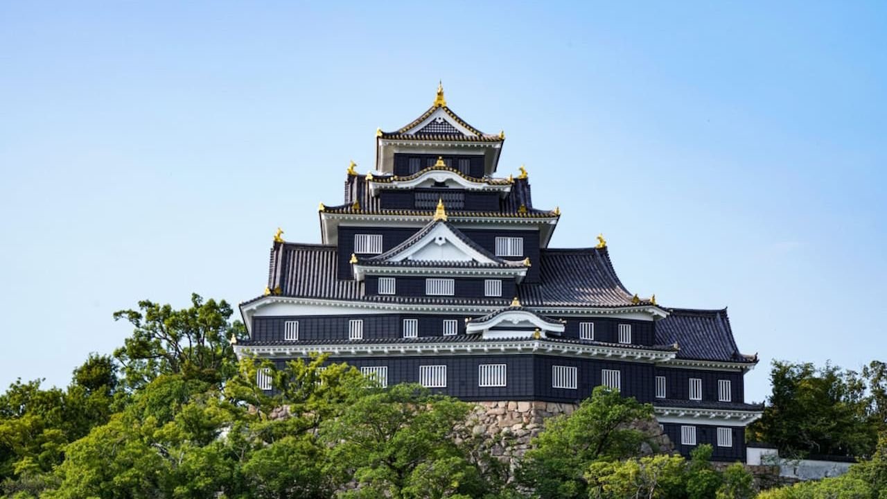Historical models and Edo-period drawings