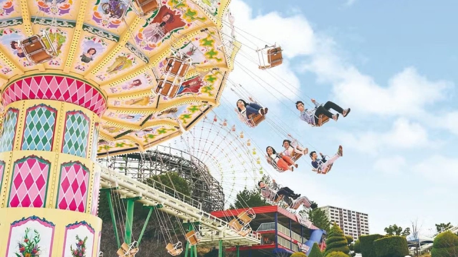 Wooden Elf coaster in Hirakata Park