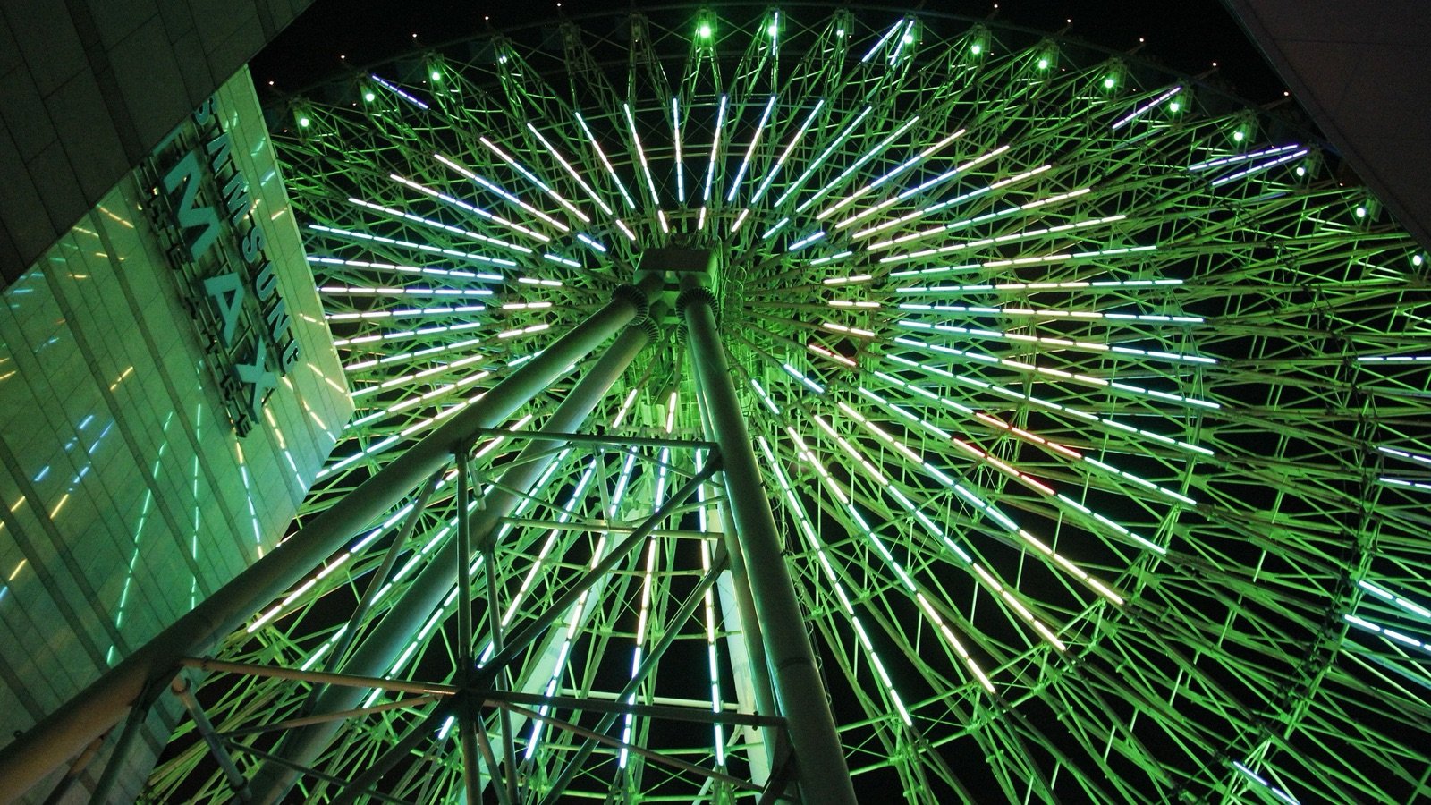 Miramar Ferris Wheel illuminated at night