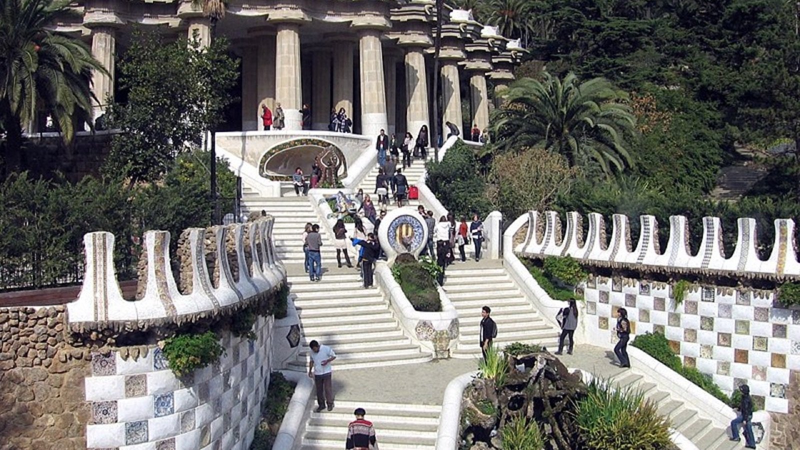 Man-made walls and walkways mimicking natural forms in Park Güell