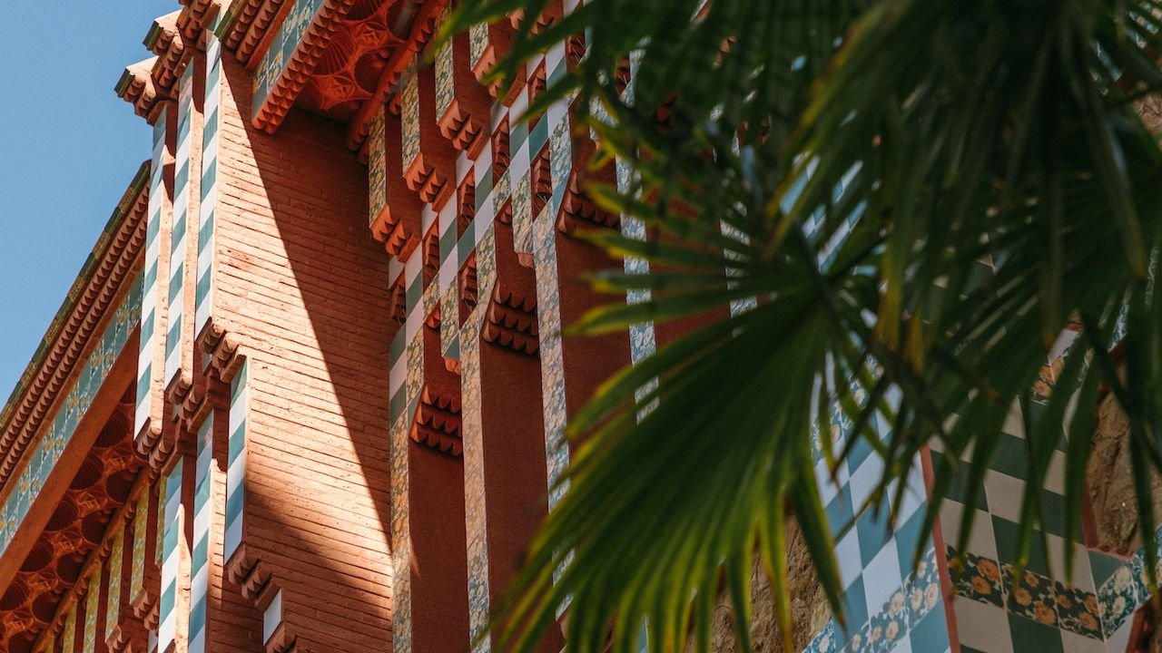 Symbolic tilework on Casa Vicens exterior