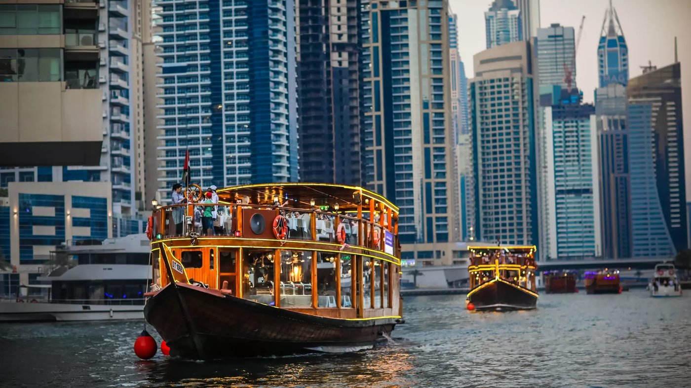 Modern Dubai City Tour with a Sightseeing Cruise