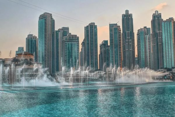 Modern Dubai City Tour with a Sightseeing Cruise