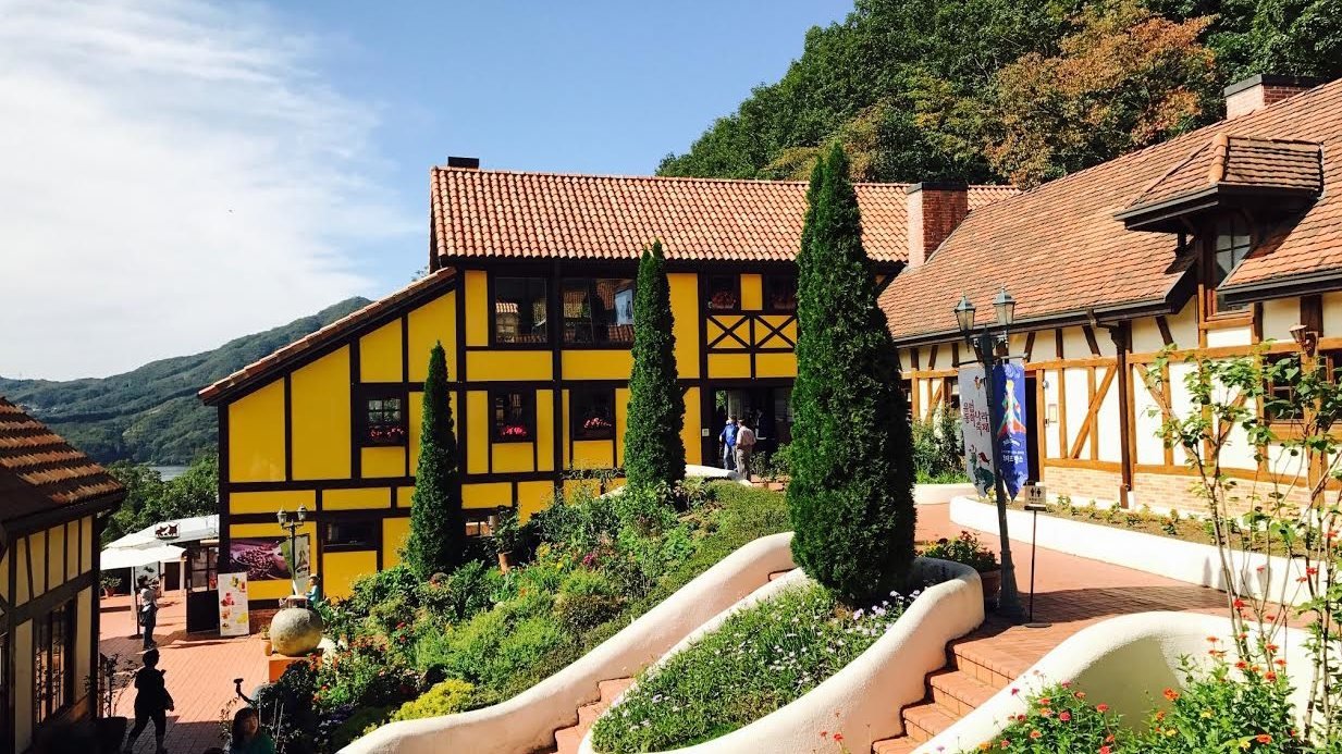 Nami Island, Petite France, and Italian Village Tour from Seoul