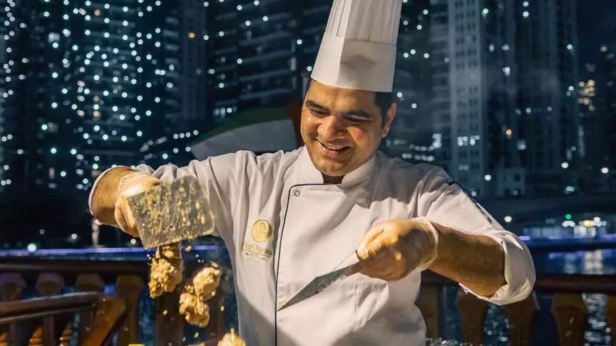 Night Dubai City Tour with Dinner Cruise