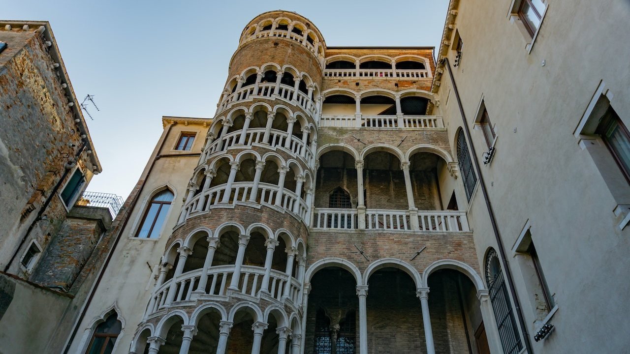 Scala Contarini del Bovolo