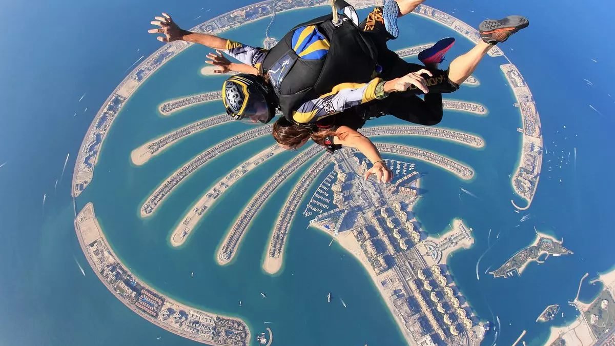 Sky Dive Dubai - Tandem Skydive over Palm Jumeirah