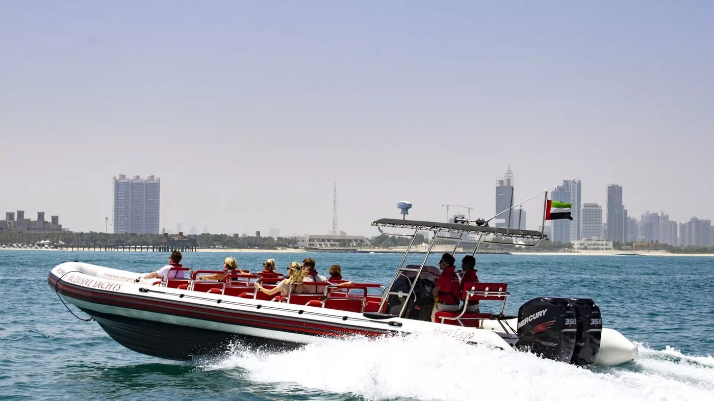 Speed Boat Tour Dubai - 90 Minute Marina Ride