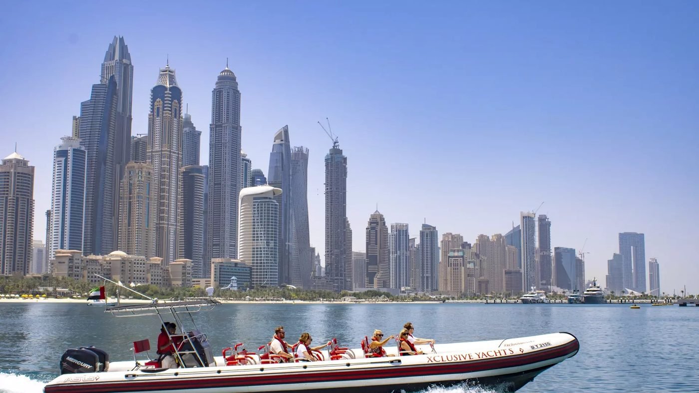 Speed Boat Tour Dubai - 90 Minute Marina Ride