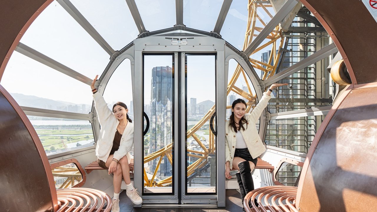 Studio City Macau Golden Reel Ferris Wheel