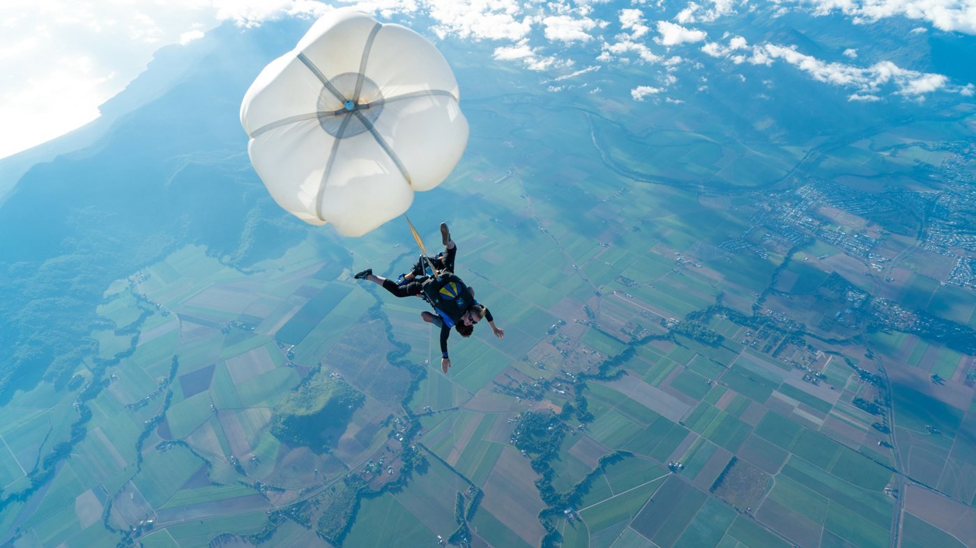 Tandem Skydiving Experience Cairns